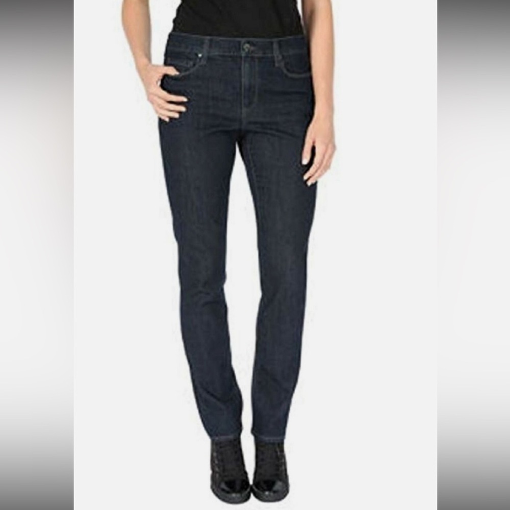 DKNY Jeans NWOT - Picture 1 of 2